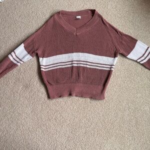 Melrose and Market V-Neck Sweater in Mauve and White